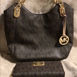 Michael Kors Large Jet chain tote set